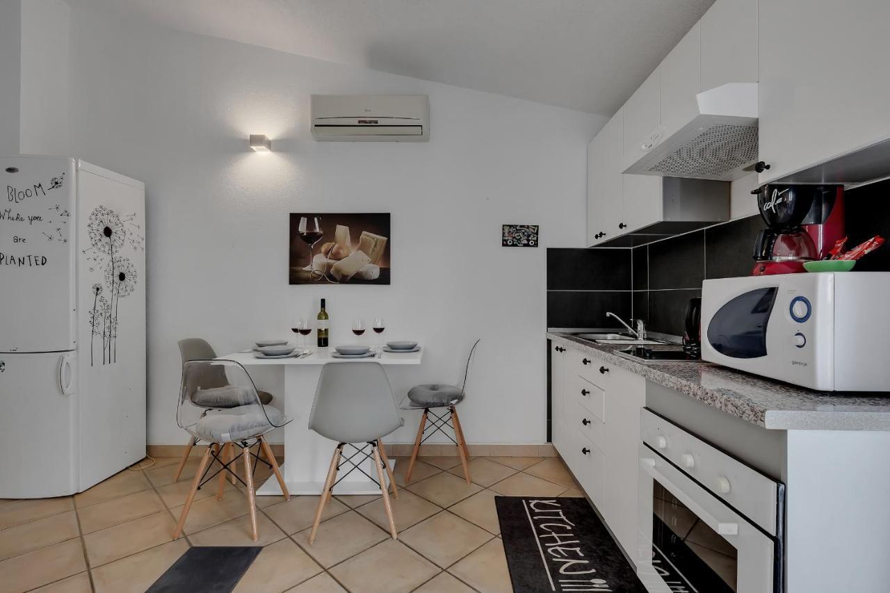 באסקה וודה Apartmani Luna מראה חיצוני תמונה