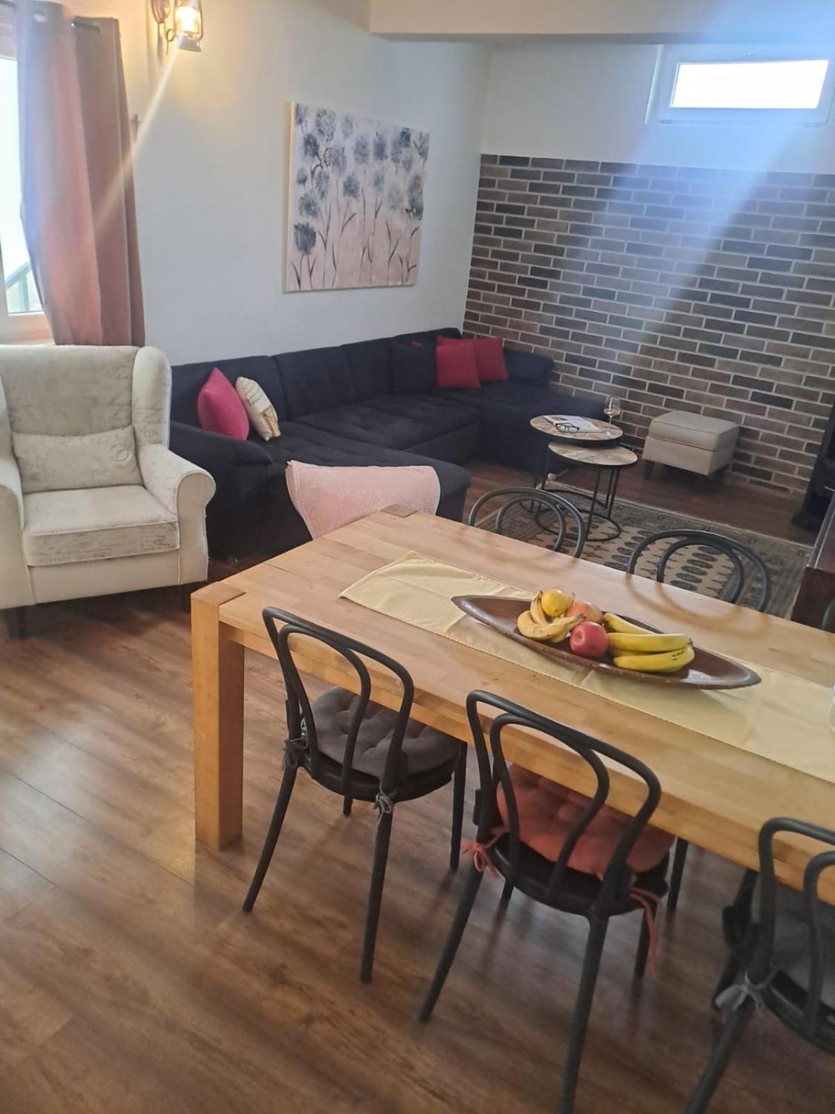 באסקה וודה Apartmani Luna מראה חיצוני תמונה